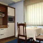 Nad Halou Konukevi